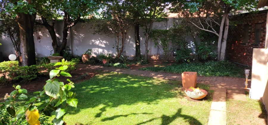 7 Bedroom Property for Sale in Flamwood North West